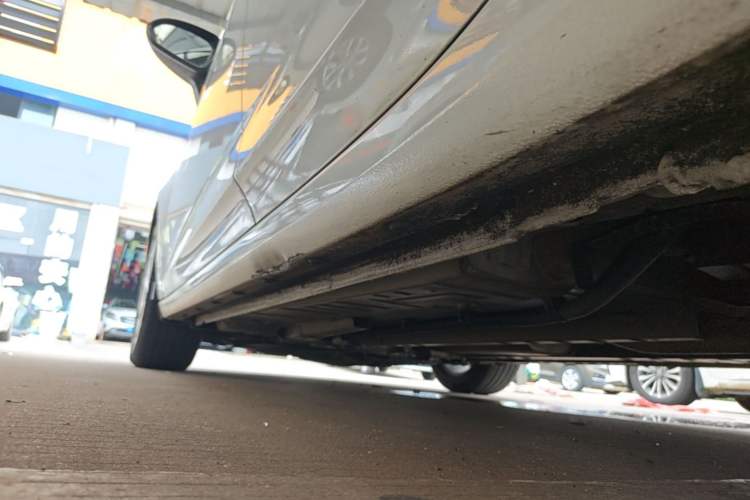 Used Buick Verano 2015 Sedan 15S Automatic Ambition Model Left Side Sill