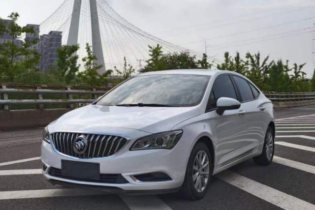 Buick Verano 2015 Sedan 20T Dual-Clutch Leading Model usado