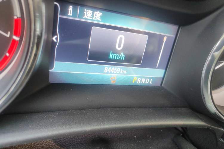 Used Buick Verano 2015 Sedan 20T Dual-Clutch Elite Model Odometer Close Up