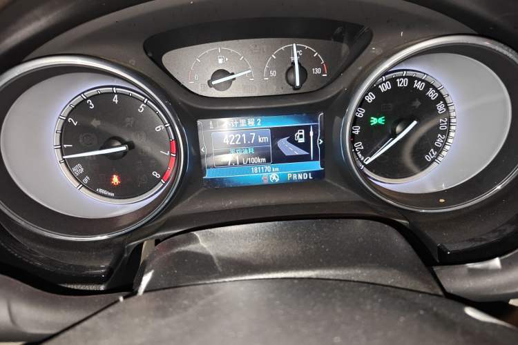 Used Buick Verano 2015 Sedan 15S Automatic Leading Model Odometer Close Up