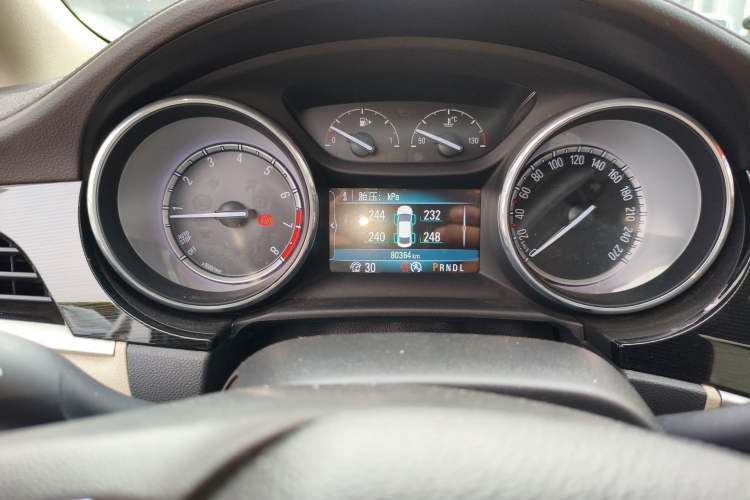 Used Buick Verano 2015 Sedan 15S Automatic Leading Model Odometer Close Up