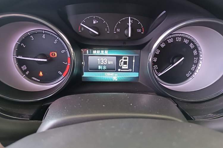 Used Buick Verano 2015 Sedan 15S Manual Leading Model Odometer Close Up