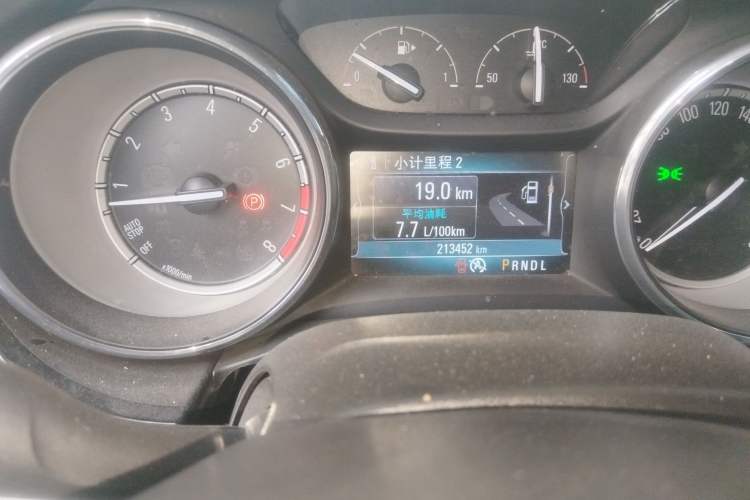 Used Buick Verano 2015 Sedan 15S Automatic Leading Model Odometer Close Up