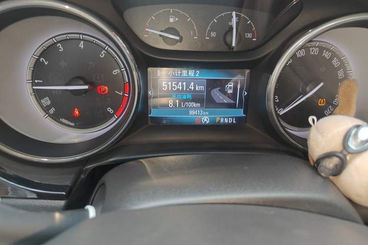 Used Buick Verano 2015 Sedan 15S Automatic Leading Model Odometer Close Up