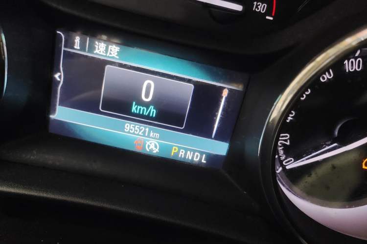 Used Buick Verano 2015 Sedan 15S Automatic Leading Model Odometer Close Up