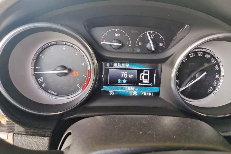 Used Buick Verano 2015 Sedan 15S Automatic Leading Model Odometer Close Up