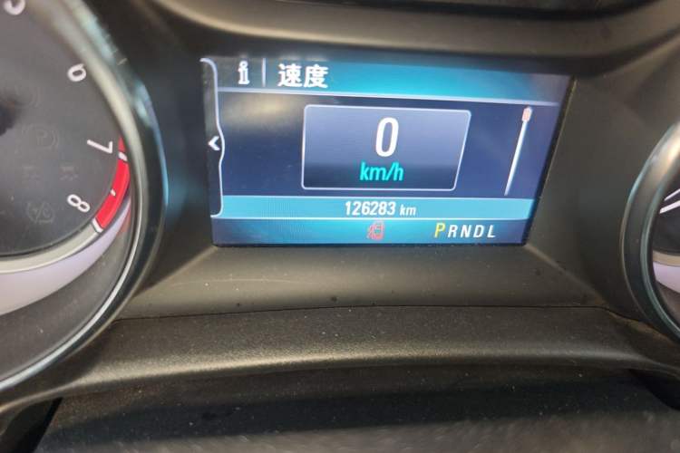 Used Buick Verano 2015 Sedan 20T Dual-Clutch Elite Model Odometer Close Up