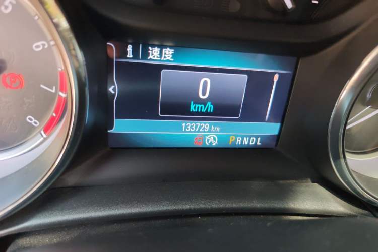 Used Buick Verano 2015 Sedan 15S Automatic Leading Model Odometer Close Up