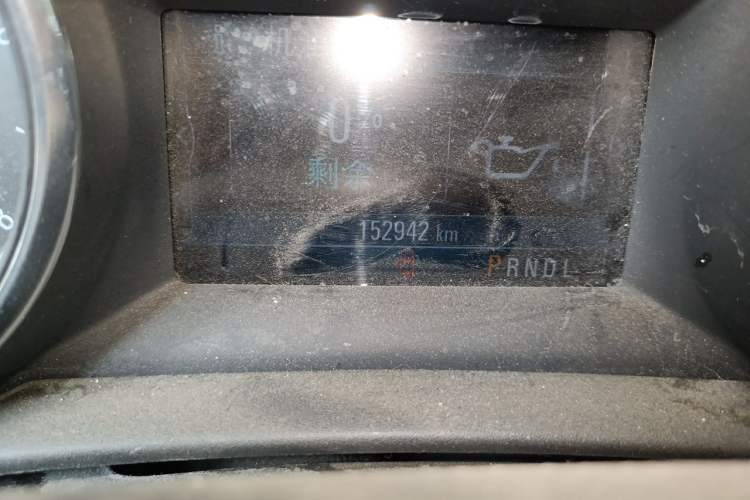 Used Buick Verano 2015 Sedan 20T Dual-Clutch Leading Model Odometer Close Up