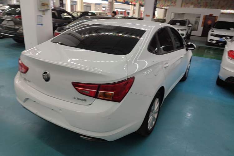 Used Buick Verano 2015 Sedan 20T Dual-Clutch Leading Model Rear Right 45 Deg