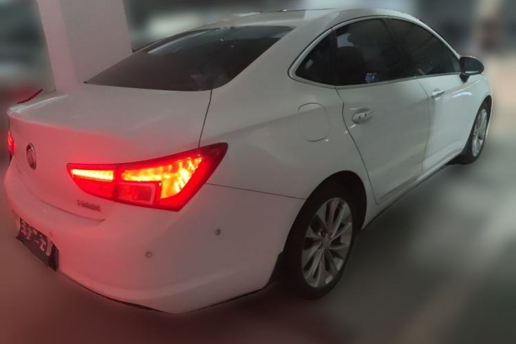 Used Buick Verano 2015 Sedan 20T Dual-Clutch Flagship Model Rear Right 45 Deg