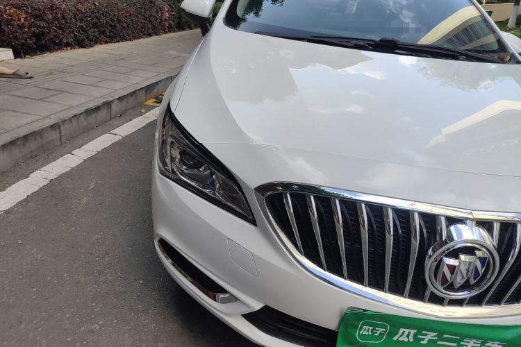 Used Buick Verano 2015 Sedan 15S Manual Entry-Level Model Right Front Headlight