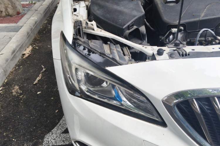 Used Buick Verano 2015 Sedan 15S Automatic Leading Model Right Front Headlight