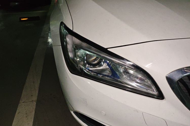 Used Buick Verano 2015 Sedan 15S Automatic Leading Model Right Front Headlight