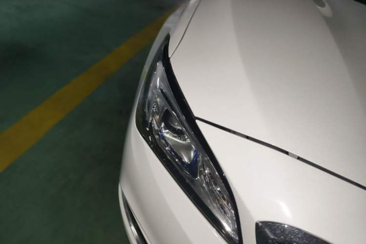 Used Buick Verano 2015 Sedan 15S Automatic Leading Model Right Front Headlight