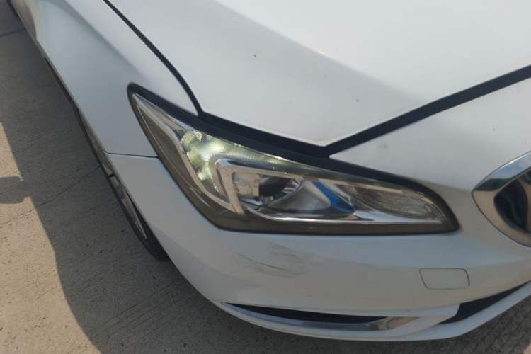 Used Buick Verano 2015 Sedan 15S Manual Leading Model Right Front Headlight