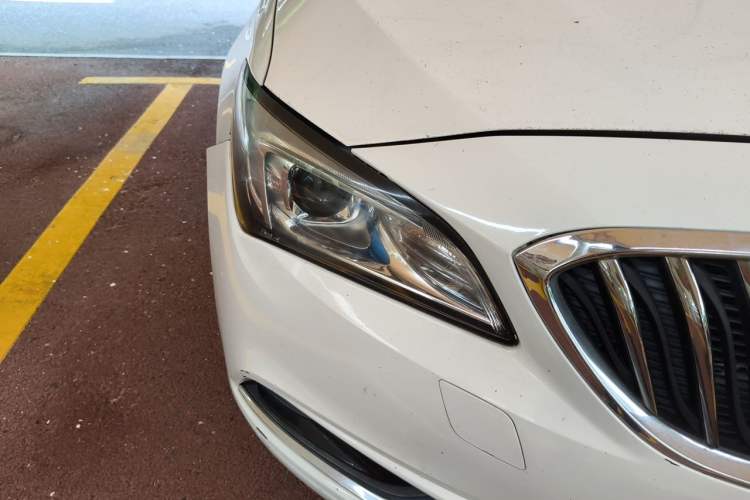 Used Buick Verano 2015 Sedan 15S Automatic Leading Model Right Front Headlight