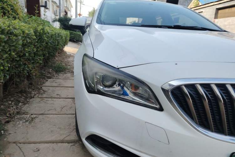 Used Buick Verano 2015 Sedan 15S Manual Entry-Level Model Right Front Headlight