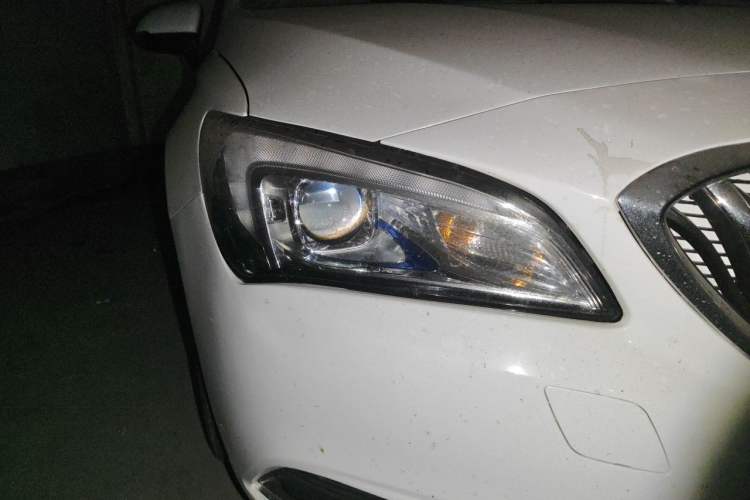 Used Buick Verano 2015 Sedan 15S Automatic Ambition Model Right Front Headlight