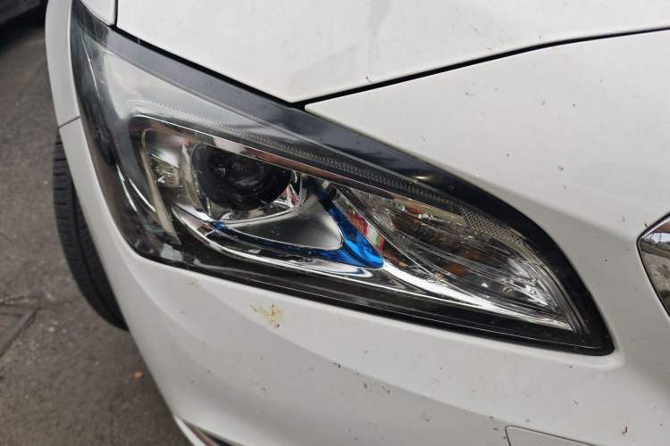 Used Buick Verano 2015 Sedan 15S Automatic Leading Model Right Front Headlight