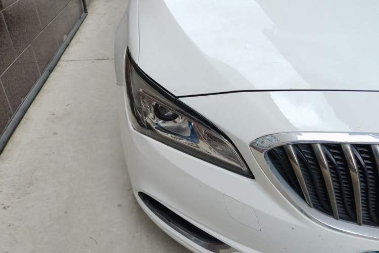 Used Buick Verano 2015 Sedan 15S Automatic Leading Model Right Front Headlight