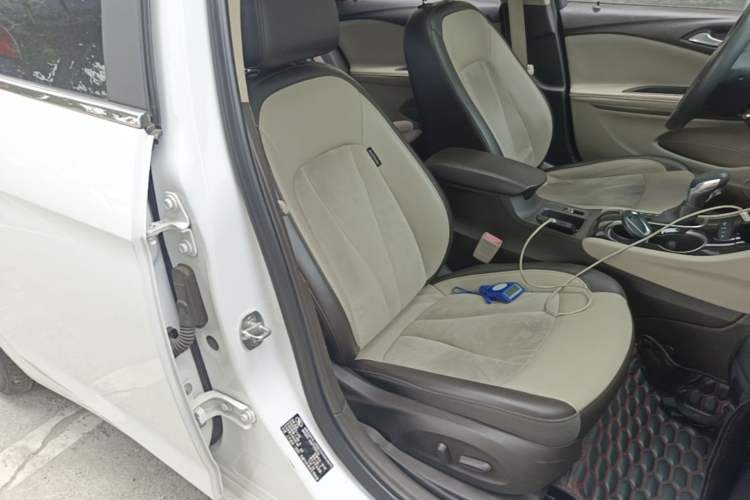 Used Buick Verano 2015 Sedan 15S Automatic Leading Model Right Front Seat