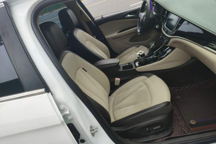 Used Buick Verano 2015 Sedan 15S Automatic Leading Model Right Front Seat