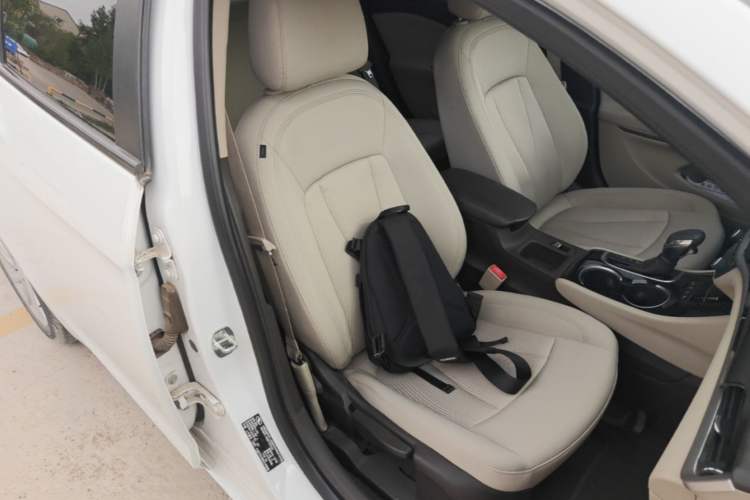 Used Buick Verano 2015 Sedan 15S Automatic Ambition Model Right Front Seat