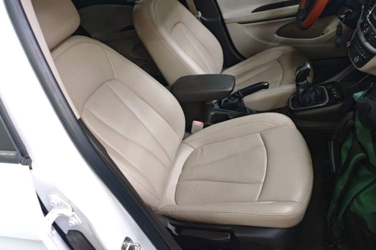 Used Buick Verano 2015 Sedan 15S Manual Entry-Level Model Right Front Seat