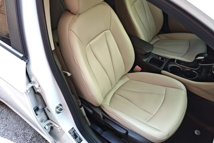 Used Buick Verano 2015 Sedan 15S Automatic Ambition Model Right Front Seat