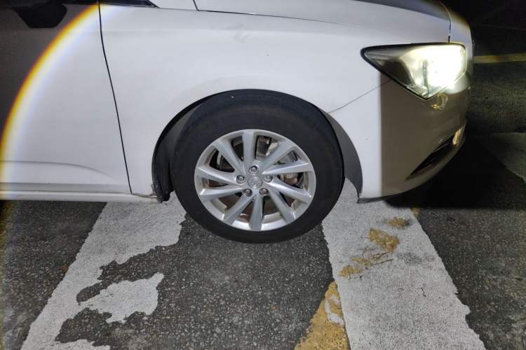 Used Buick Verano 2015 Sedan 15S Automatic Ambition Model Right Front Wheel Hub