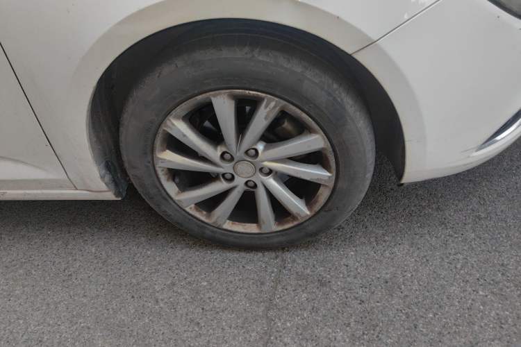 Used Buick Verano 2015 Sedan 15S Automatic Leading Model Right Front Wheel Hub