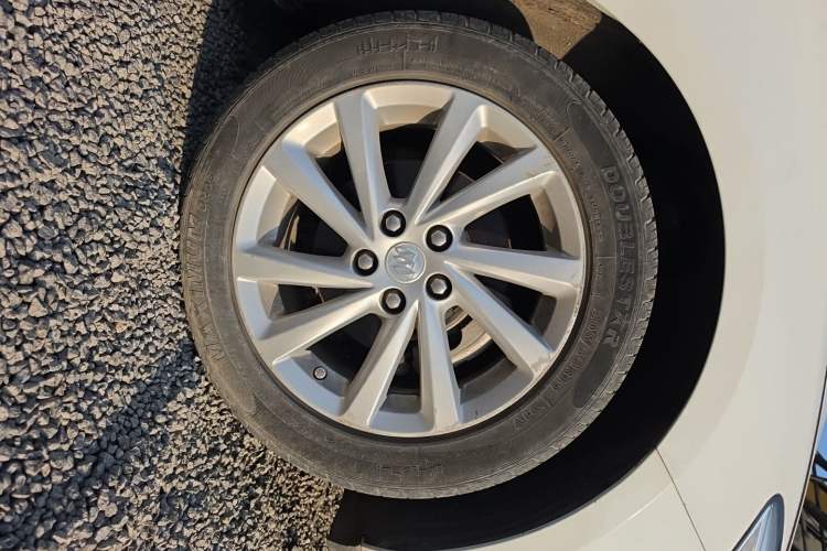 Used Buick Verano 2015 Sedan 15S Automatic Leading Model Right Front Wheel Hub