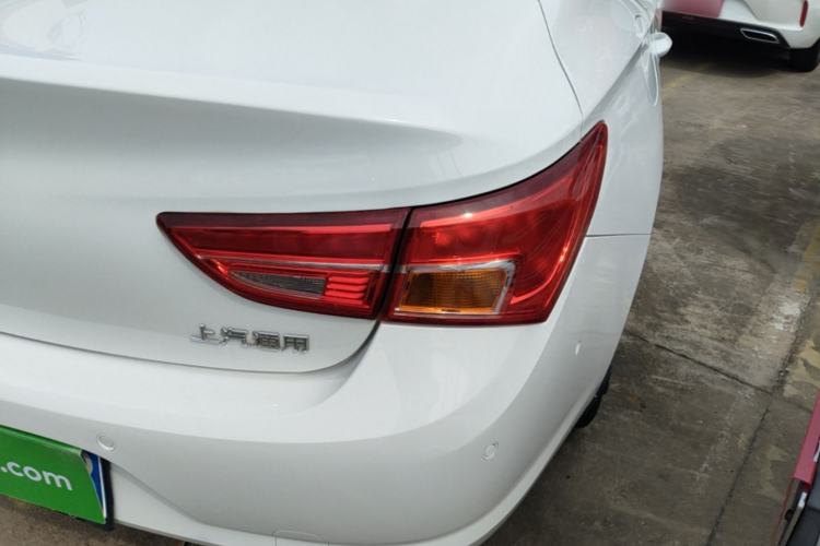 Used Buick Verano 2015 Sedan 20T Dual-Clutch Elite Model Right Rear Taillight