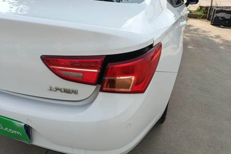 Used Buick Verano 2015 Sedan 15S Automatic Leading Model Right Rear Taillight