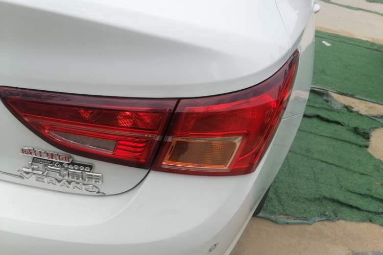 Used Buick Verano 2015 Sedan 15S Automatic Ambition Model Right Rear Taillight