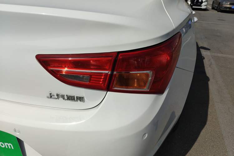 Used Buick Verano 2015 Sedan 15S Automatic Leading Model Right Rear Taillight