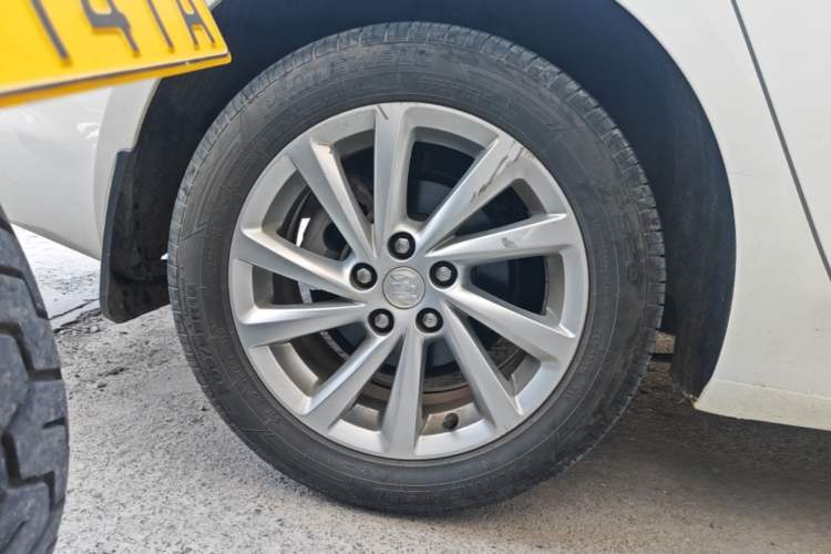 Used Buick Verano 2015 Sedan 15S Automatic Ambition Model Right Rear Wheel Hub