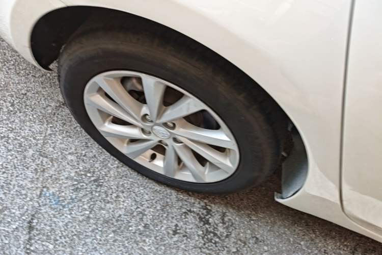 Used Buick Verano 2015 Sedan 15S Automatic Ambition Model Right Rear Wheel Hub
