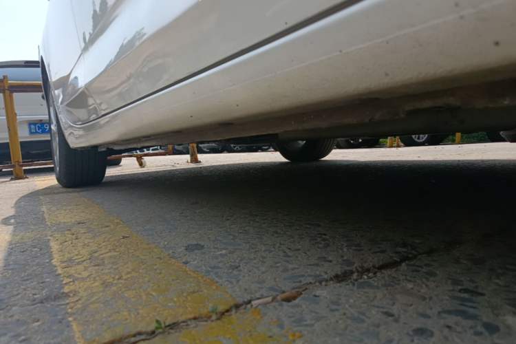 Used Buick Verano 2015 Sedan 15S Automatic Ambition Model Right Side Sill