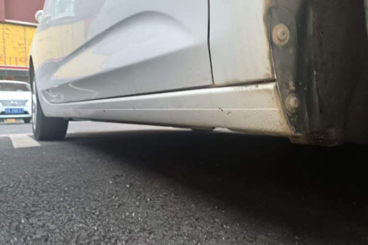 Used Buick Verano 2015 Sedan 15S Automatic Ambition Model Right Side Sill