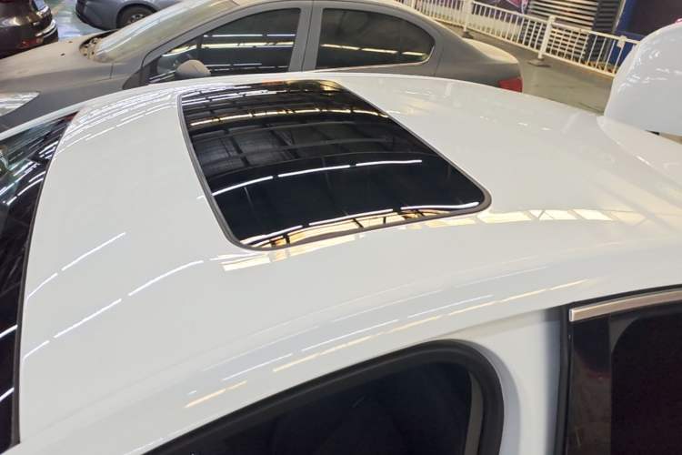 Used Buick Verano 2015 Sedan 20T Dual-Clutch Elite Model Roof