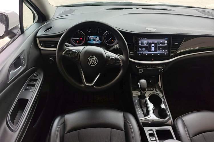 Used Buick Verano 2015 Sedan 20T Dual-Clutch Leading Model Steering Wheel