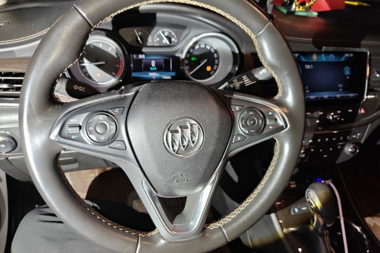 Used Buick Verano 2015 Sedan 20T Dual-Clutch Flagship Model Steering Wheel