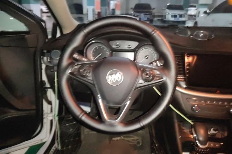 Used Buick Verano 2015 Sedan 20T Dual-Clutch Leading Model Steering Wheel
