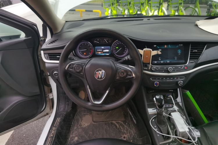 Used Buick Verano 2015 Sedan 20T Dual-Clutch Leading Model Steering Wheel