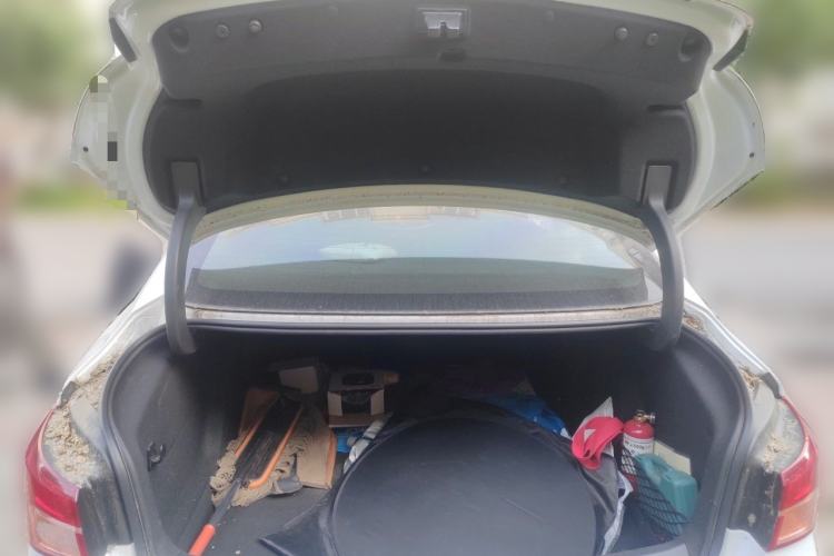 Used Buick Verano 2015 Sedan 20T Dual-Clutch Elite Model Trunk
