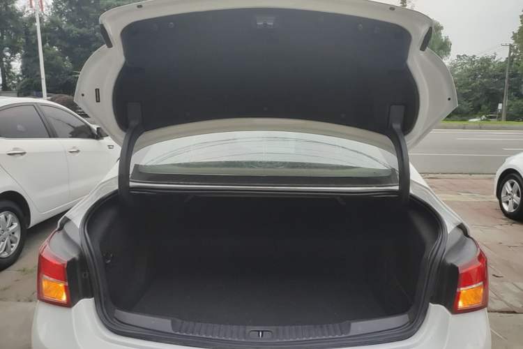 Used Buick Verano 2015 Sedan 15S Automatic Leading Model Trunk