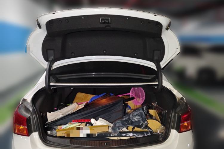 Used Buick Verano 2015 Sedan 20T Dual-Clutch Leading Model Trunk