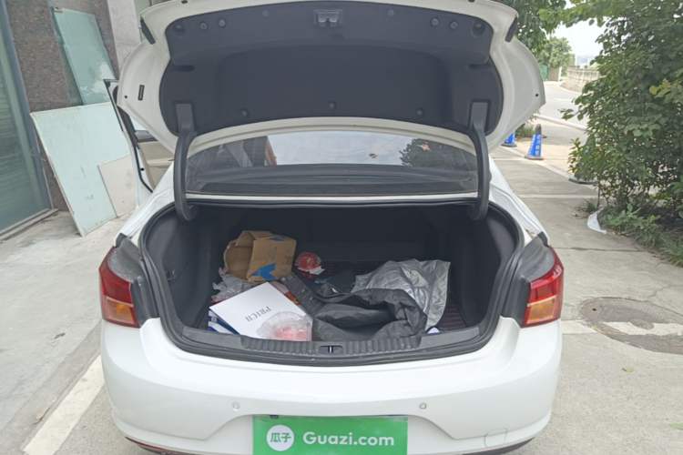 Used Buick Verano 2015 Sedan 15S Automatic Leading Model Trunk
